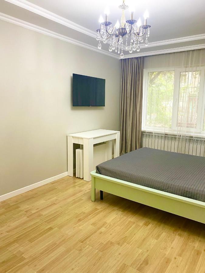 Apartment 3 Rooms, *